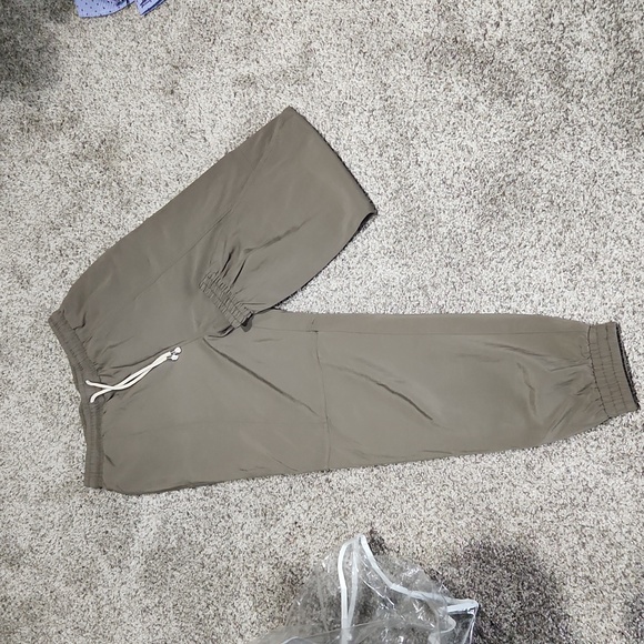 Zara Joggers - Picture 1 of 2